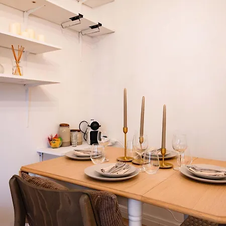 Peaceful Flat Martyrs For 6 Guests Appartamento
